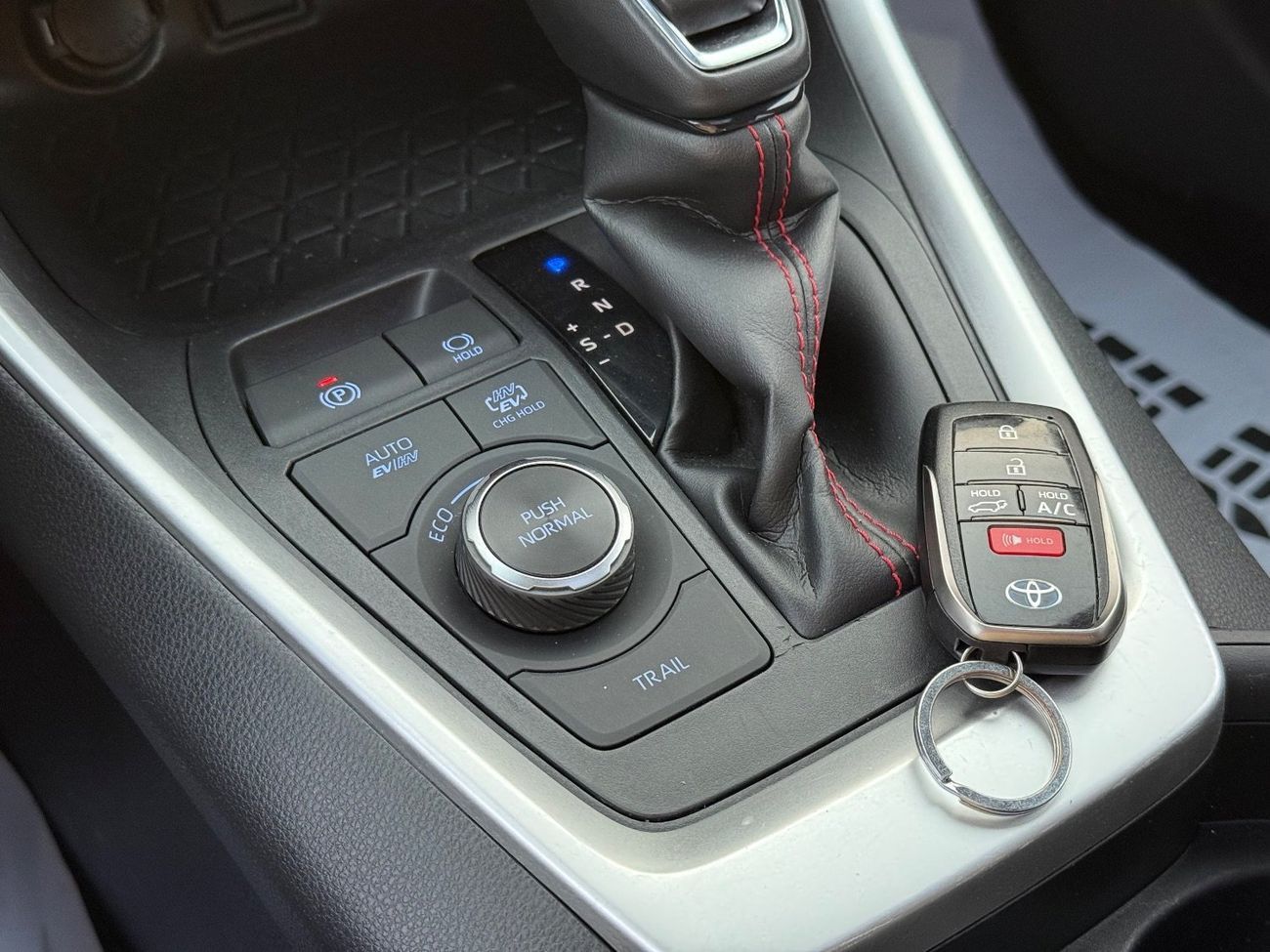 تويوتا راف ٤ VXR HEV 2.5L (219 HP) AWD 2021 TOYOTA RAV4 PRIME SE PLUG-IN HYBRID 4x4 FULL OPTIONS IMPORTED FROM US