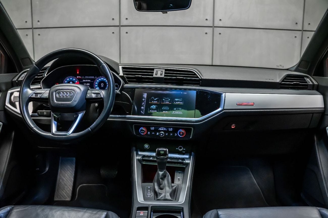 أودي Q3 35 TFSI S-LINE 35 TFSI | GCC Specs | Full Options | Warranty Available
