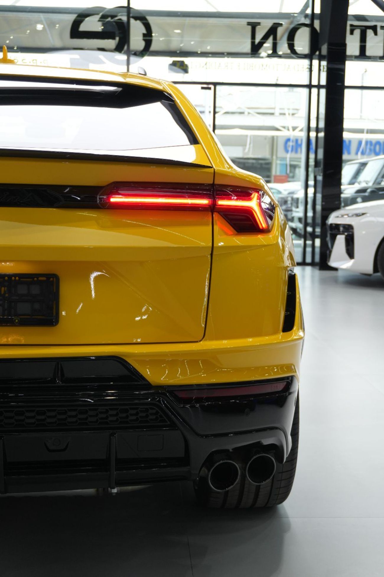 لامبورغيني اوروس S 4.0T V8