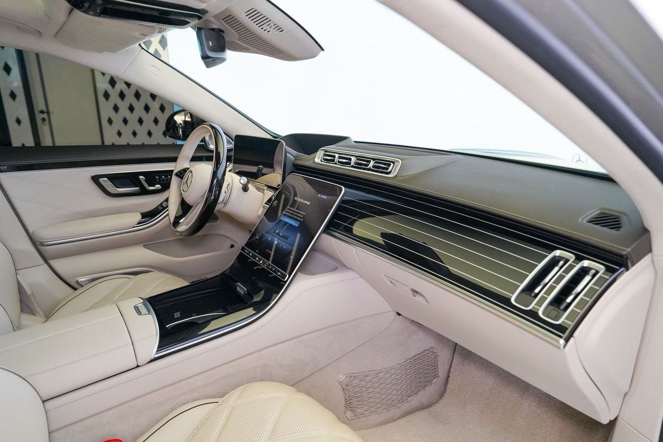 مرسيدس مايباخ S680 مايباخ