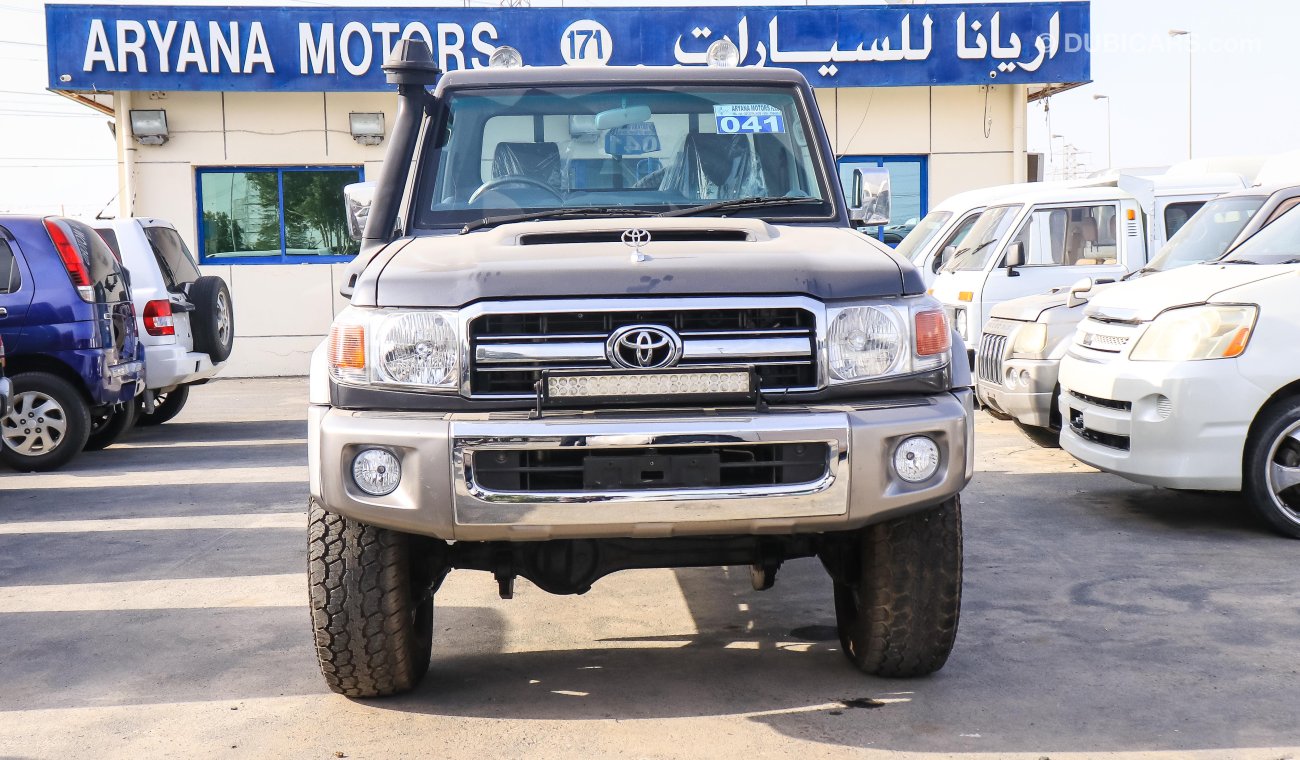 Toyota Land Cruiser Pick Up