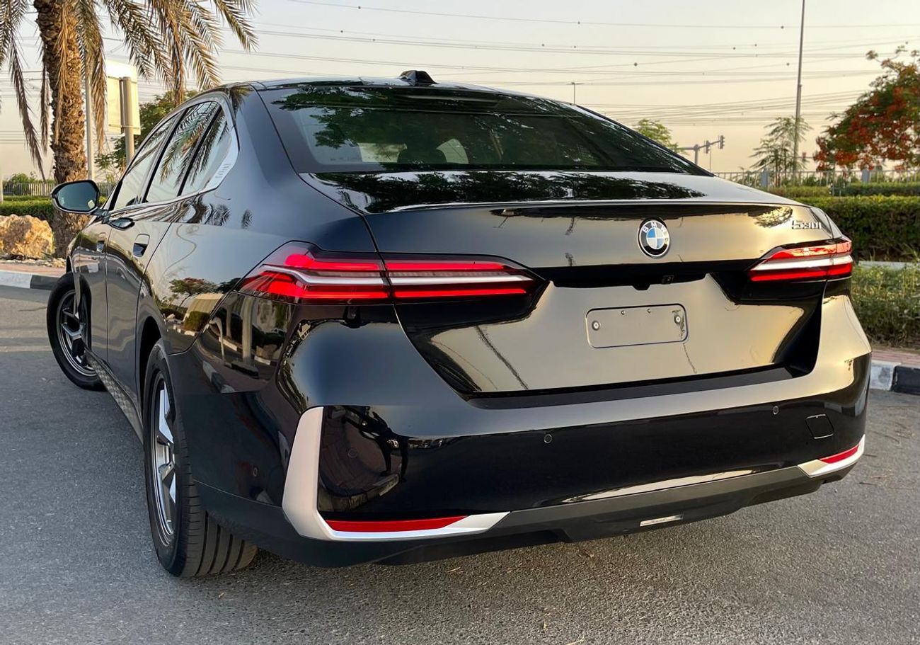 بي أم دبليو 530i Warranty & Service 2025 GCC