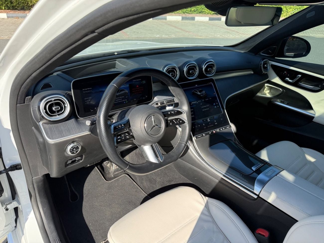 Mercedes Benz C300 STD Base