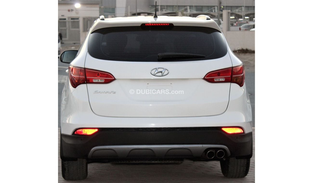 هيونداي سانتا في هيونداي سانتافي 2016 خليجي رقم 2 بحالة ممتازة بدون حوادث نظيفه جدا من الداخل والخارج