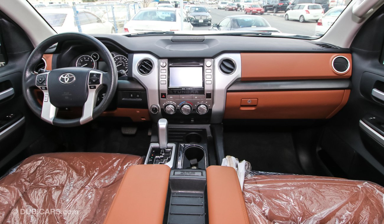 Toyota Tundra SR5 5.7 L