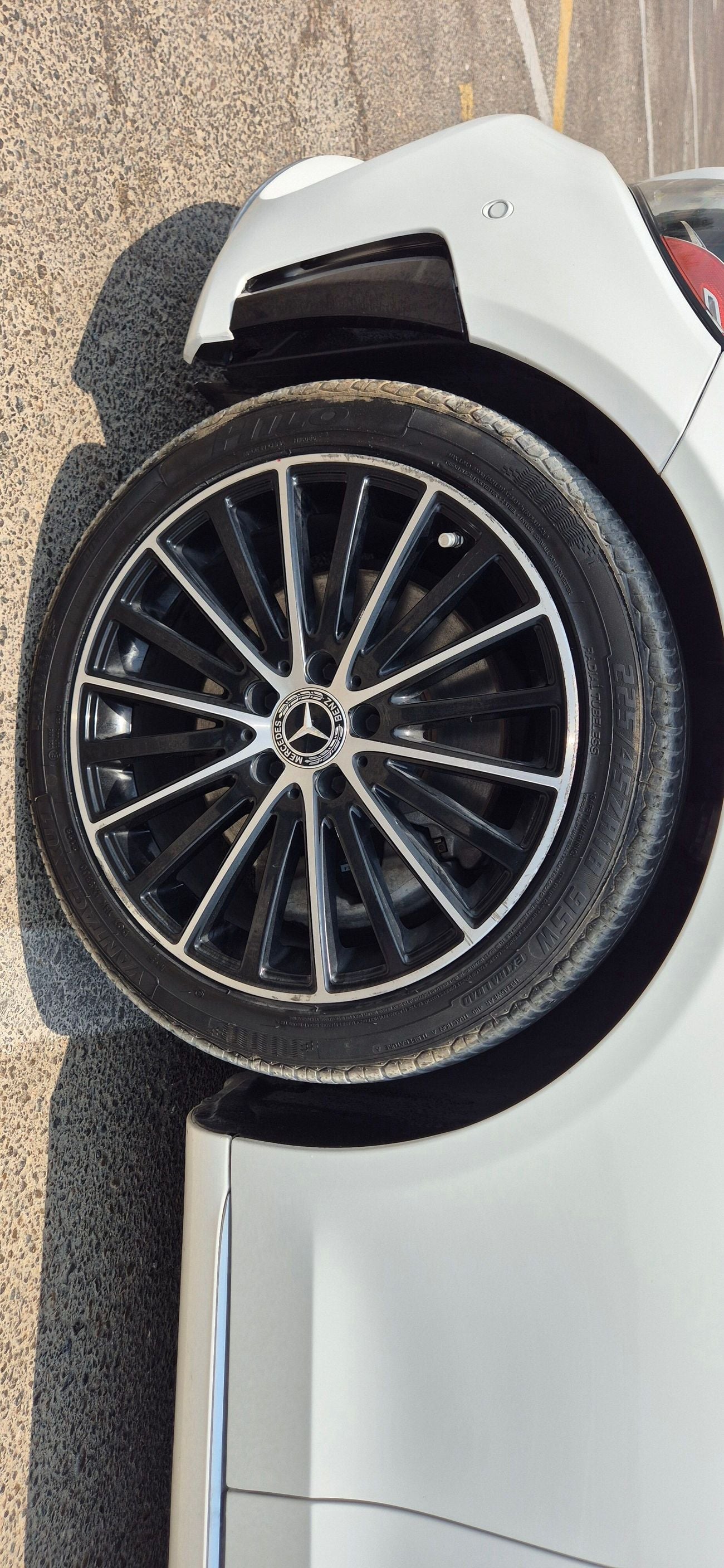 Mercedes Benz C300 STD (NON GCC)