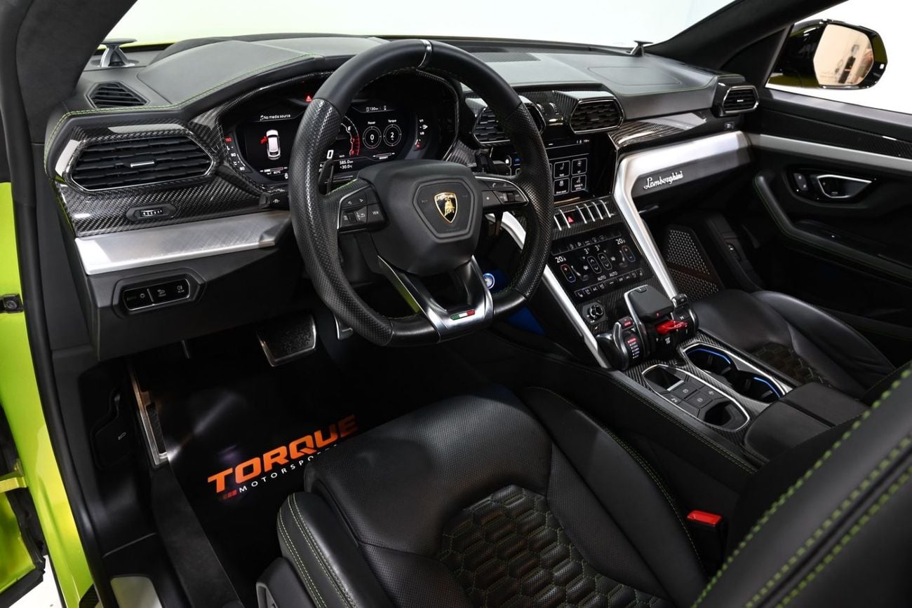 Lamborghini Urus STD 2022 Lamborghini Urus, 10/2026 Lamborghini Warranty, Lamborghini Service History, GCC