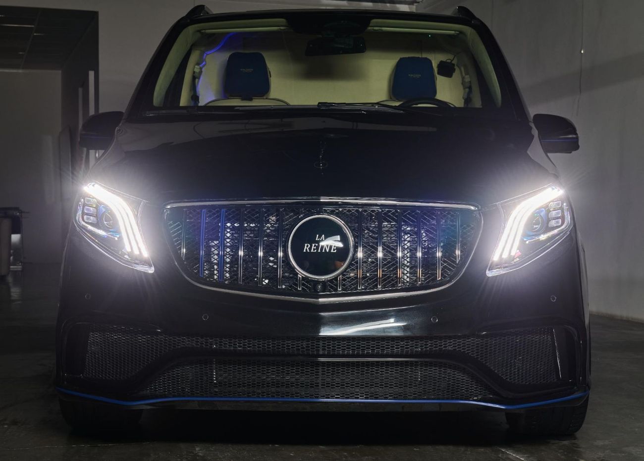 Mercedes-Benz V 300 2026 “LA REINE” – Handcrafted by ROYAL CUSTOMS in Dubai (5 Year Warranty)