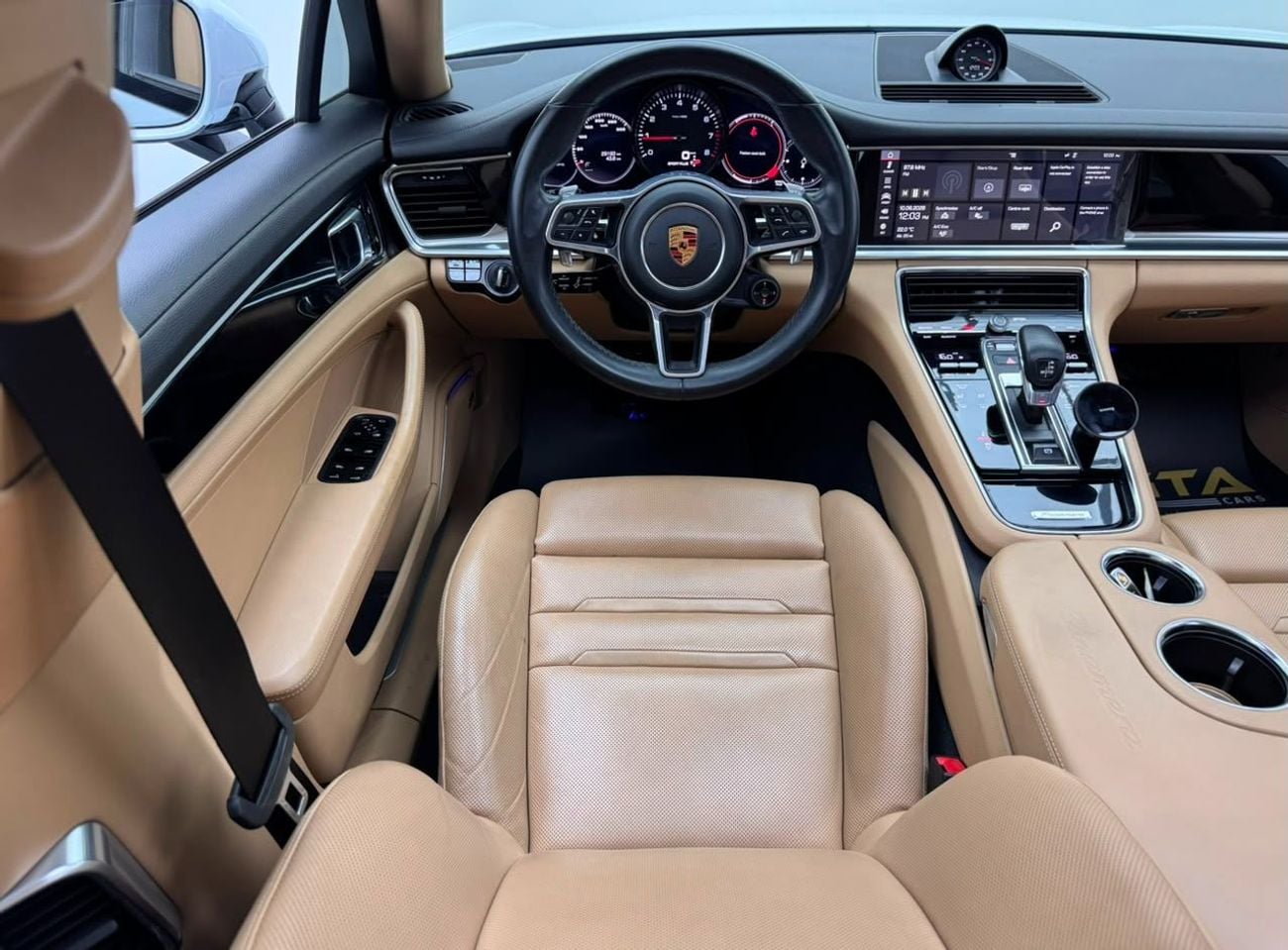 Porsche Panamera 2018 Porsche Panamera, Full Service History, Excellent Condition, GCC