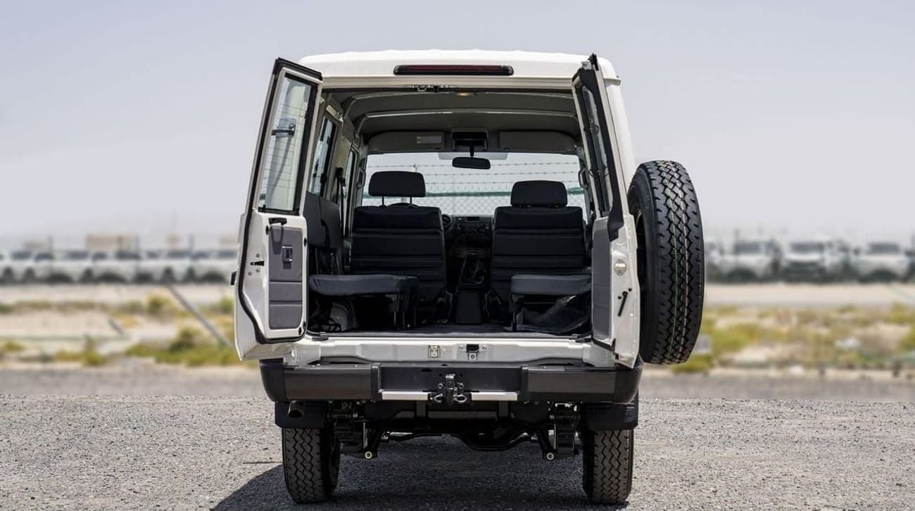 Toyota Land Cruiser 70 LC 78 HARDTOP 2.8L AT Land Cruiser Hard Top 3door 2.8L diesel AT full option MY2024