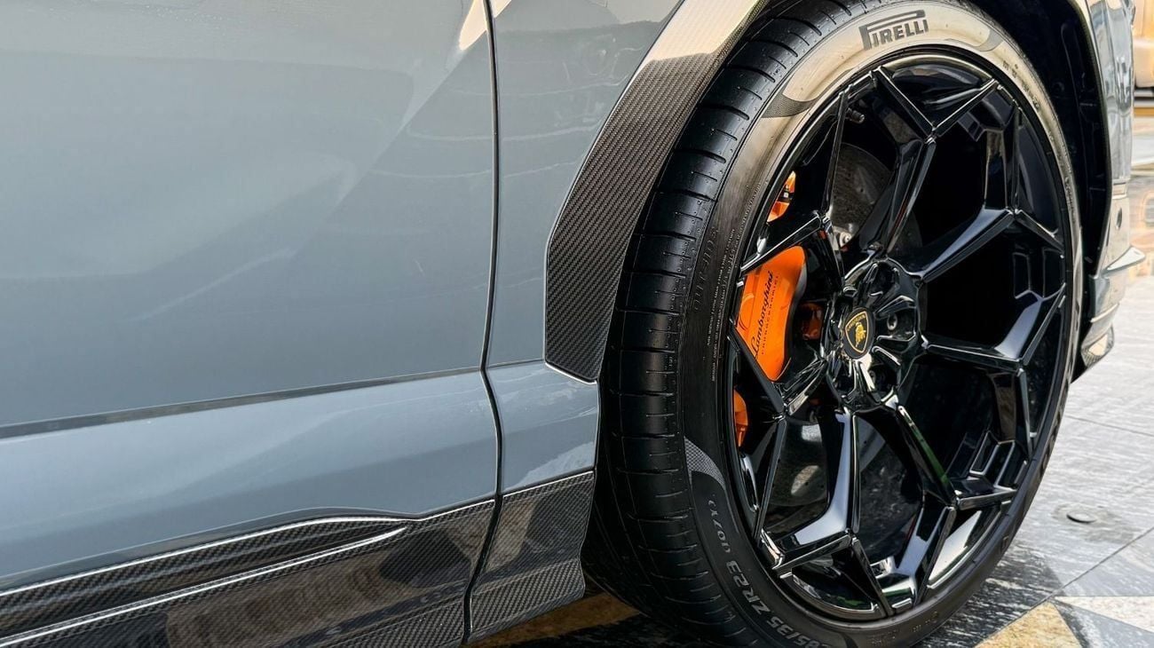 Lamborghini Urus 4.0T V8 Performante LAMBORGHINI URUS Performante -  4.0T V8 - 2024 - DEALER WARRANTY