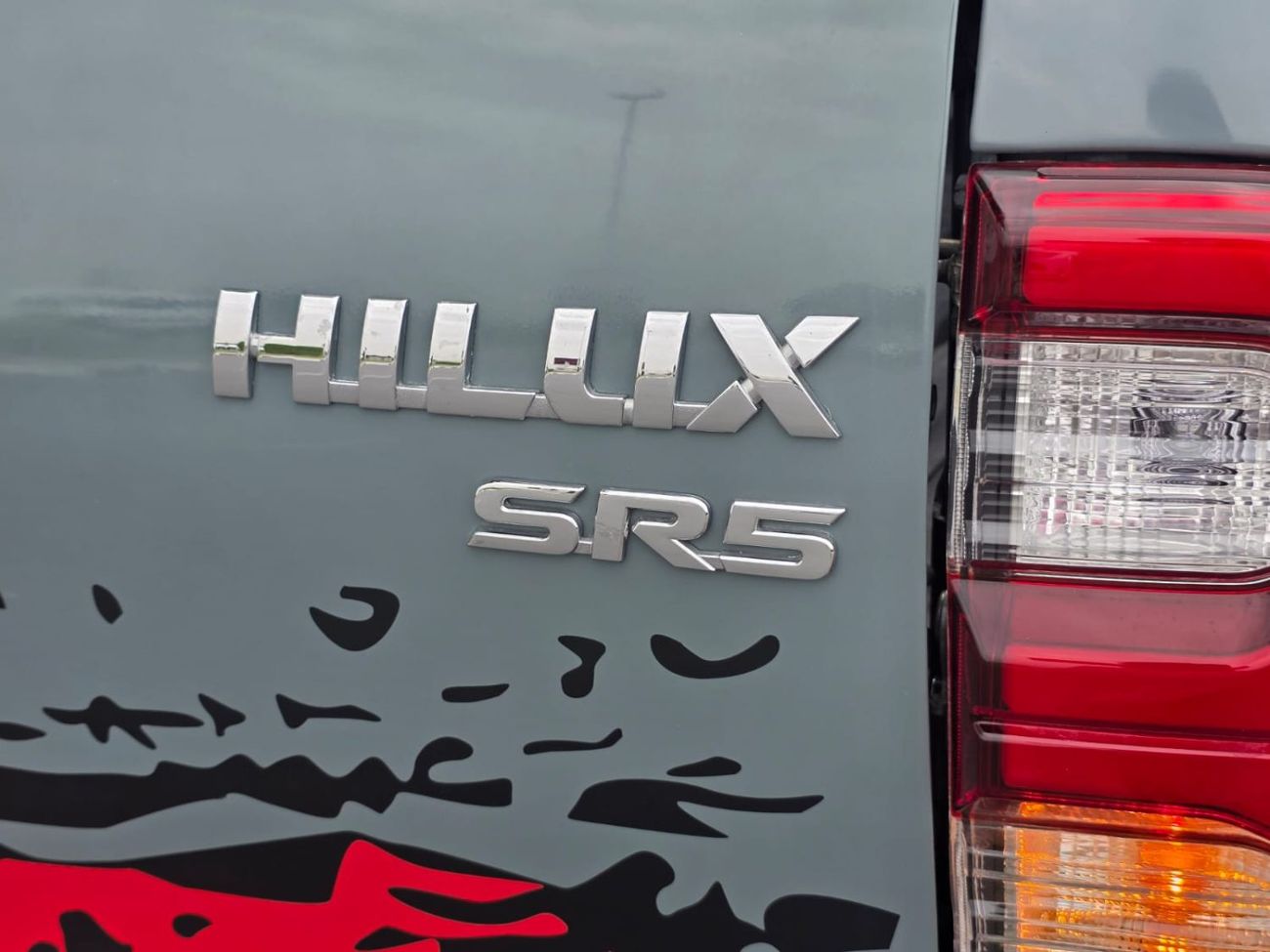 تويوتا هيلوكس RIGHT HAND VEHICLE ONLY FOR EXPORT FULL OPTION