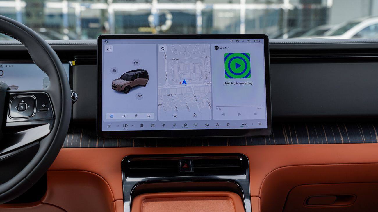 روكس أداماس