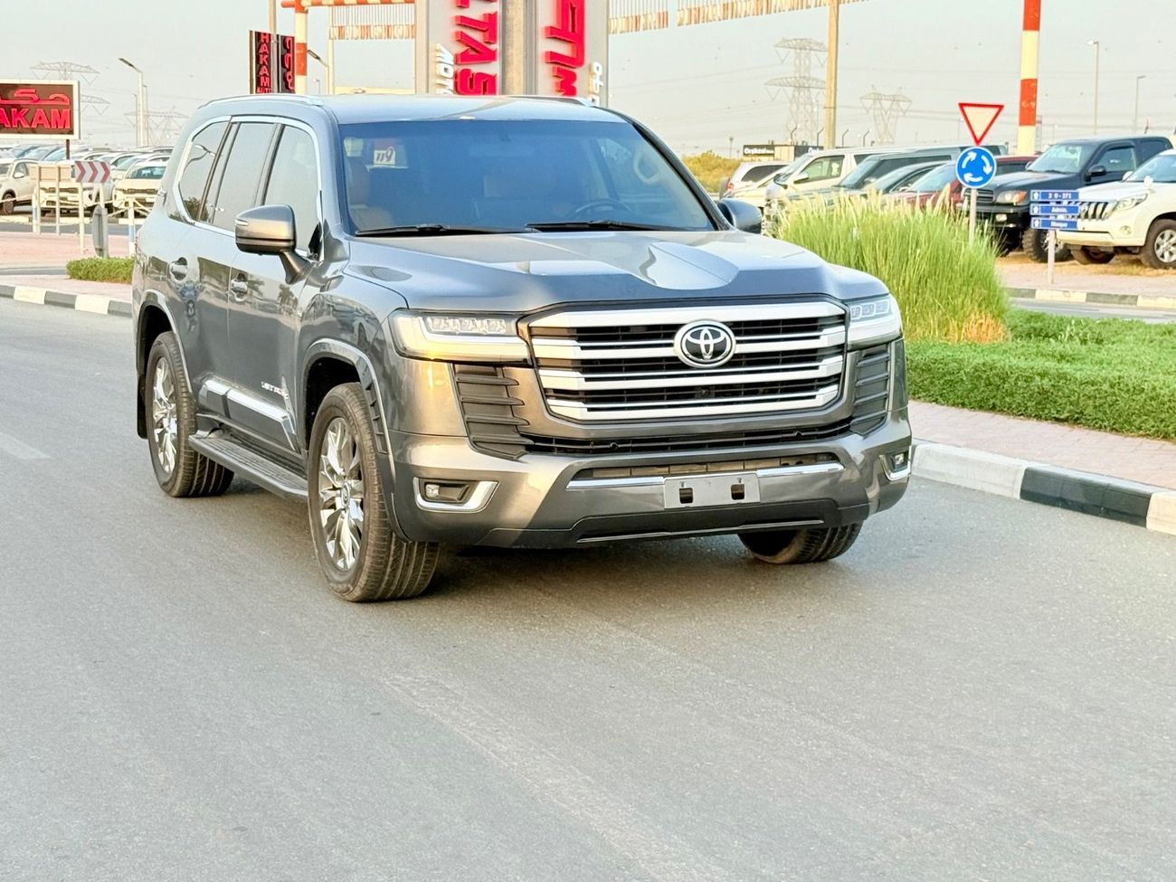 تويوتا لاند كروزر Toyota landcuriser GXR V6 2015 facelifted 2025