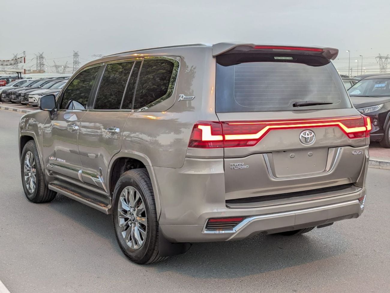 تويوتا لاند كروزر Toyota Landcruiser 2016 facelifted 2025 LHD golden colour