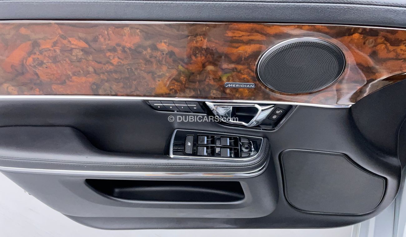 Jaguar XJ XJL 3000