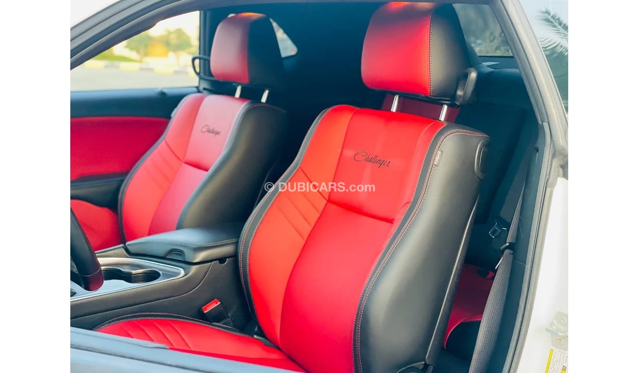 دودج تشالينجر SXT