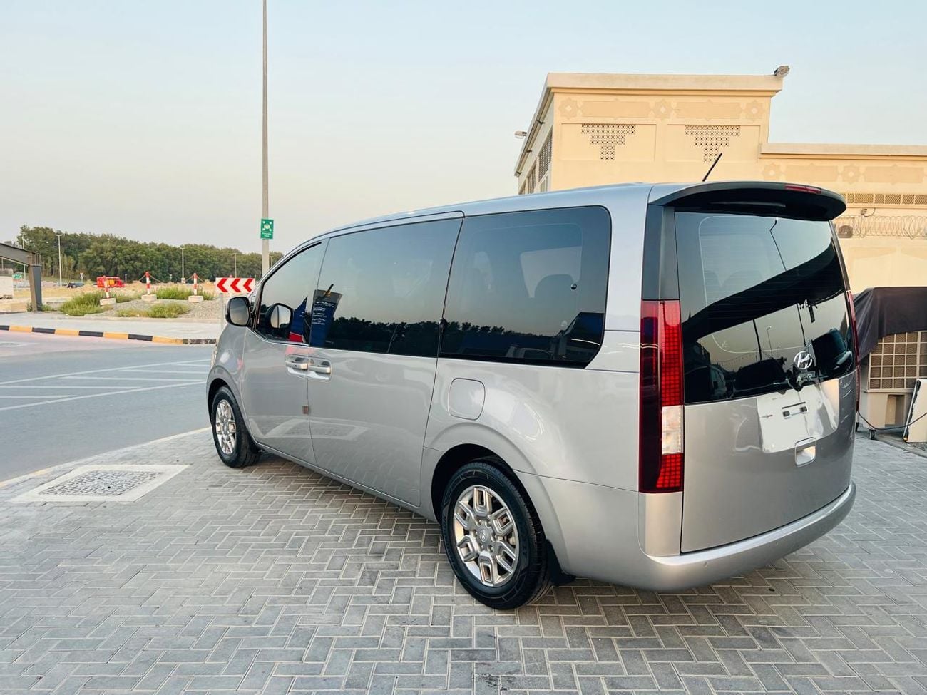 Hyundai Staria 11 SEAT