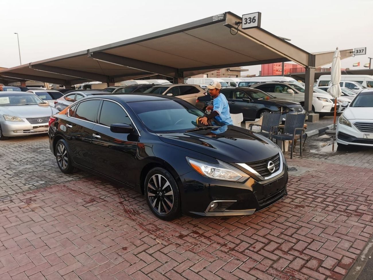 Nissan Altima SV Very good condition inside and outside