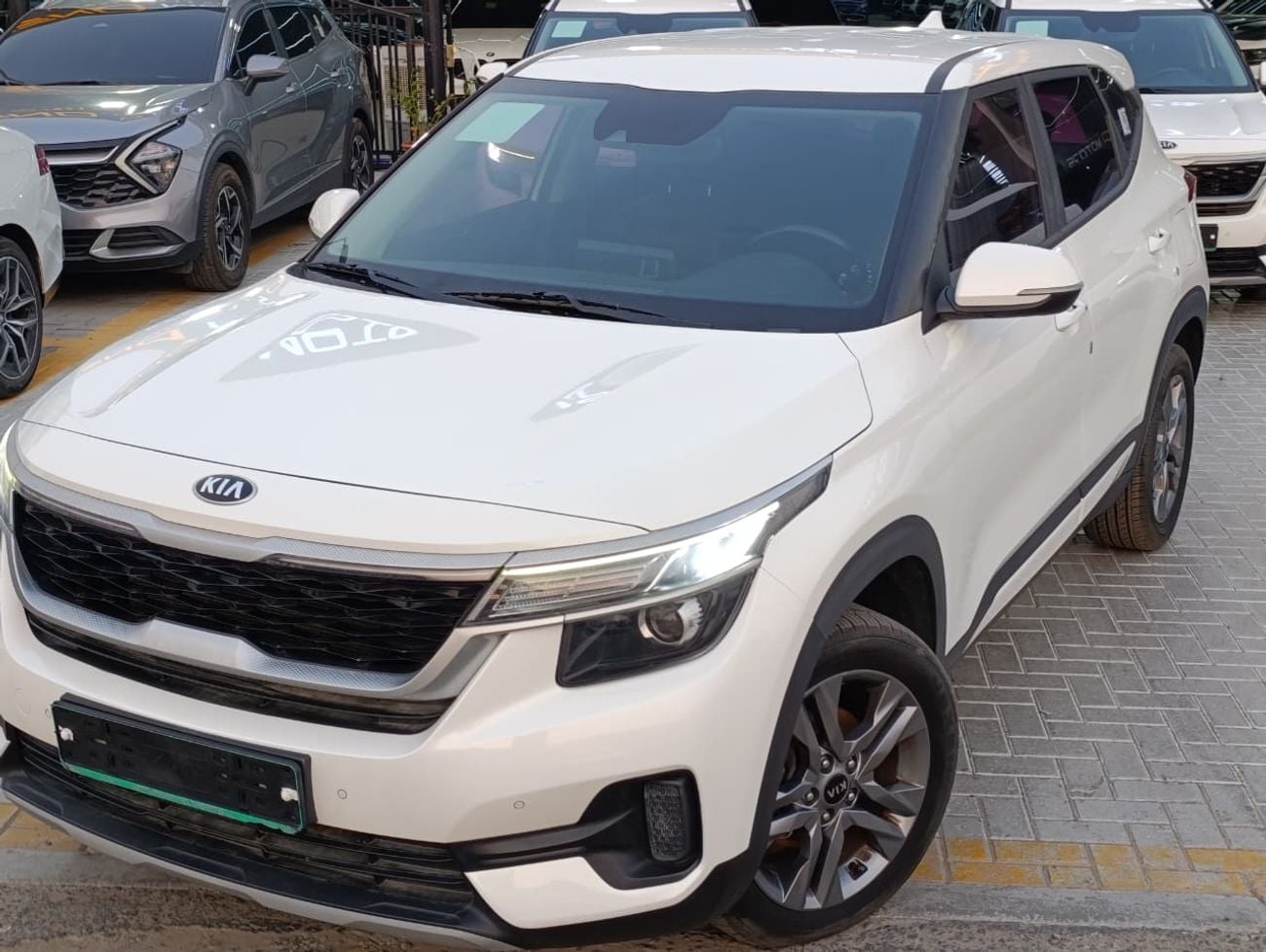 Kia Seltos EX