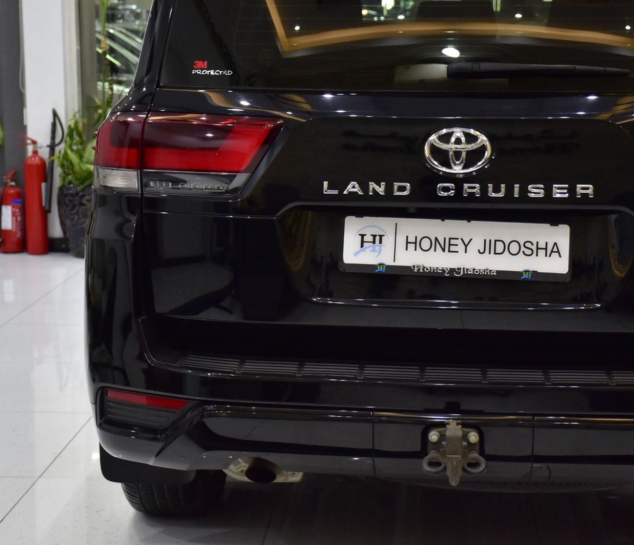تويوتا لاند كروزر EXCELLENT DEAL for our Toyota Land Cruiser GXR  ( 2022 Model ) in Black Color GCC Specs