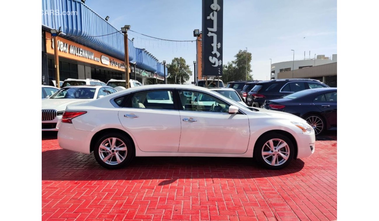 Used Nissan Altima 2.5 SV Original Paint 2015 GCC 2015 for sale in