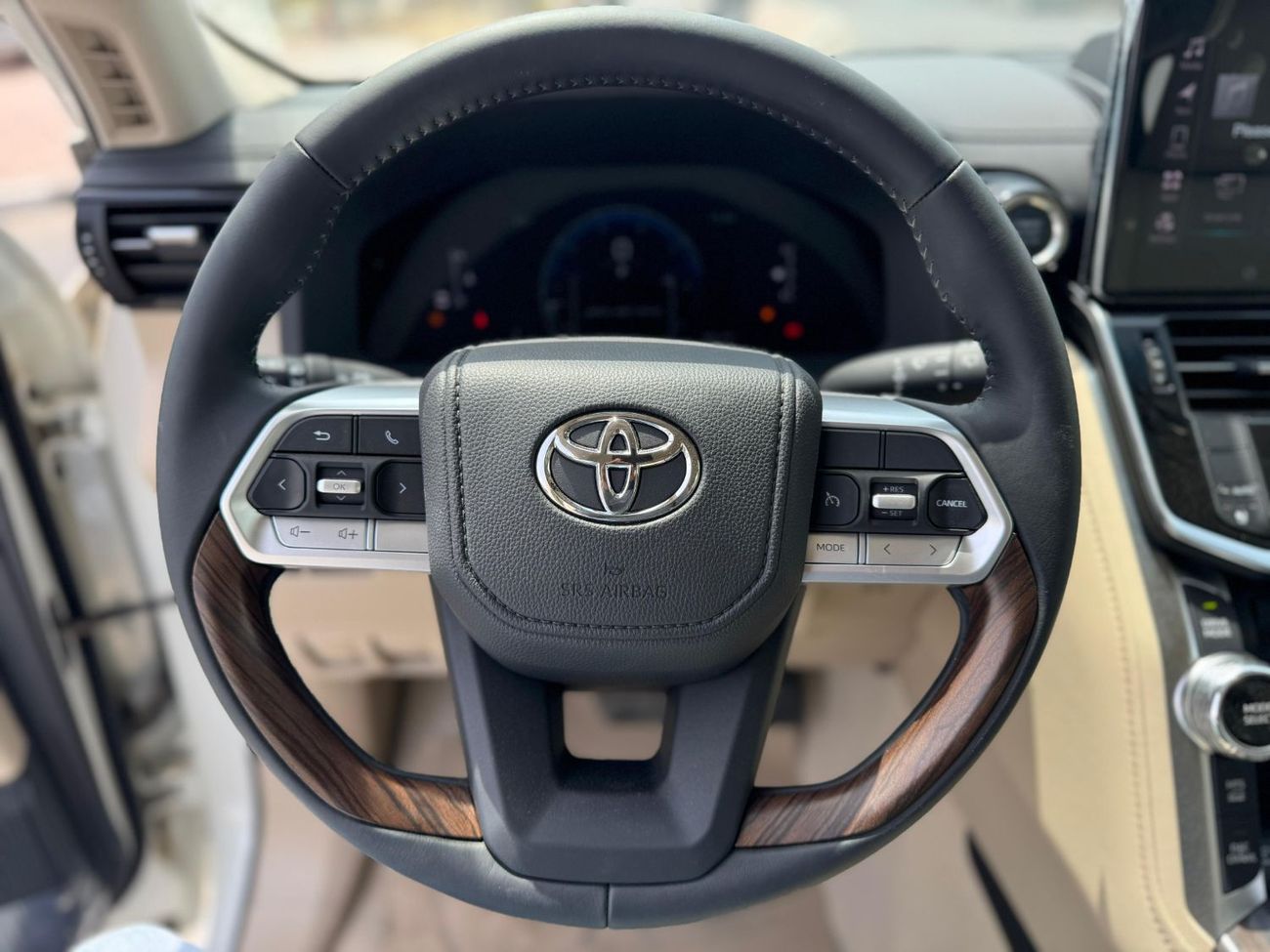 Toyota Land Cruiser GXR 3.5L