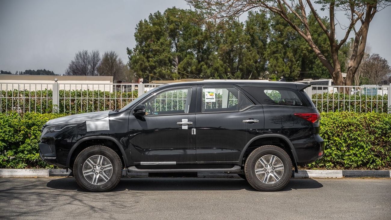 تويوتا فورتونر TOYOTA FORTUNER 2.7 LOW -2026YM