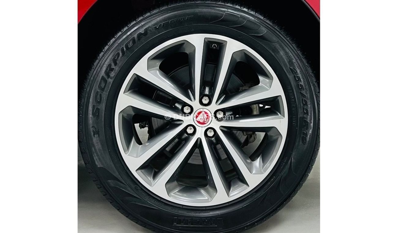 Jaguar F Pace R-Sport GCC .. Warranty .. FSH .. Original Paint .. Perfect Condition