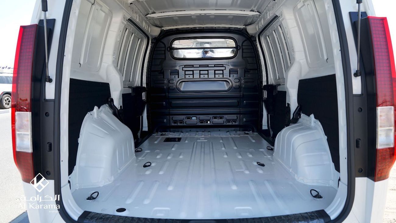 هيونداي ستاريا 3.5L Cargo VAN - Automatic Transmission - 2 Sliding Doors - 3 Seater