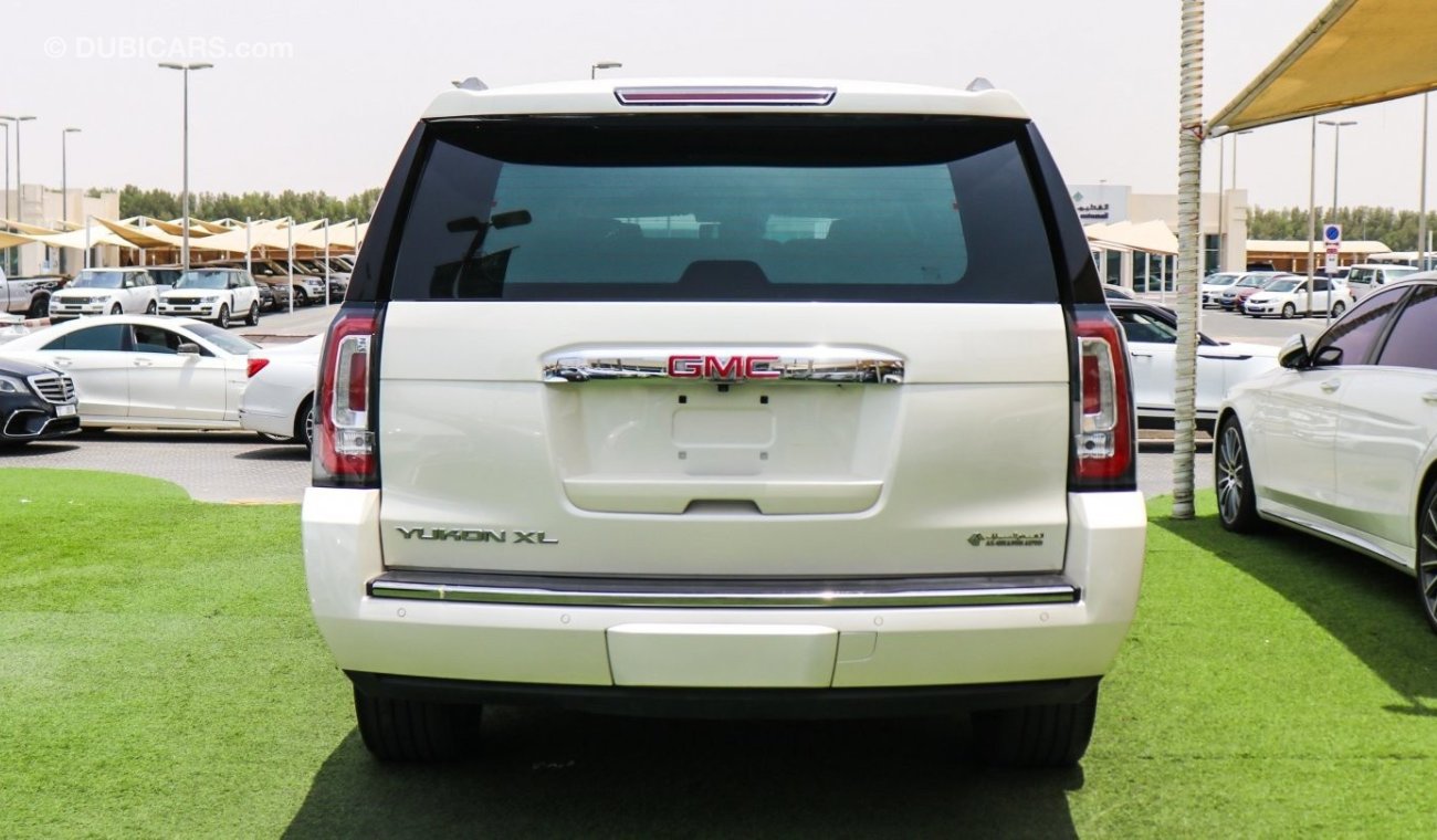 GMC Yukon XL Denali