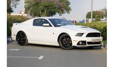 Ford Mustang ROUCH 3.7L - 2014 - GCC - IN PERFECT CONDITION LIKE NEW