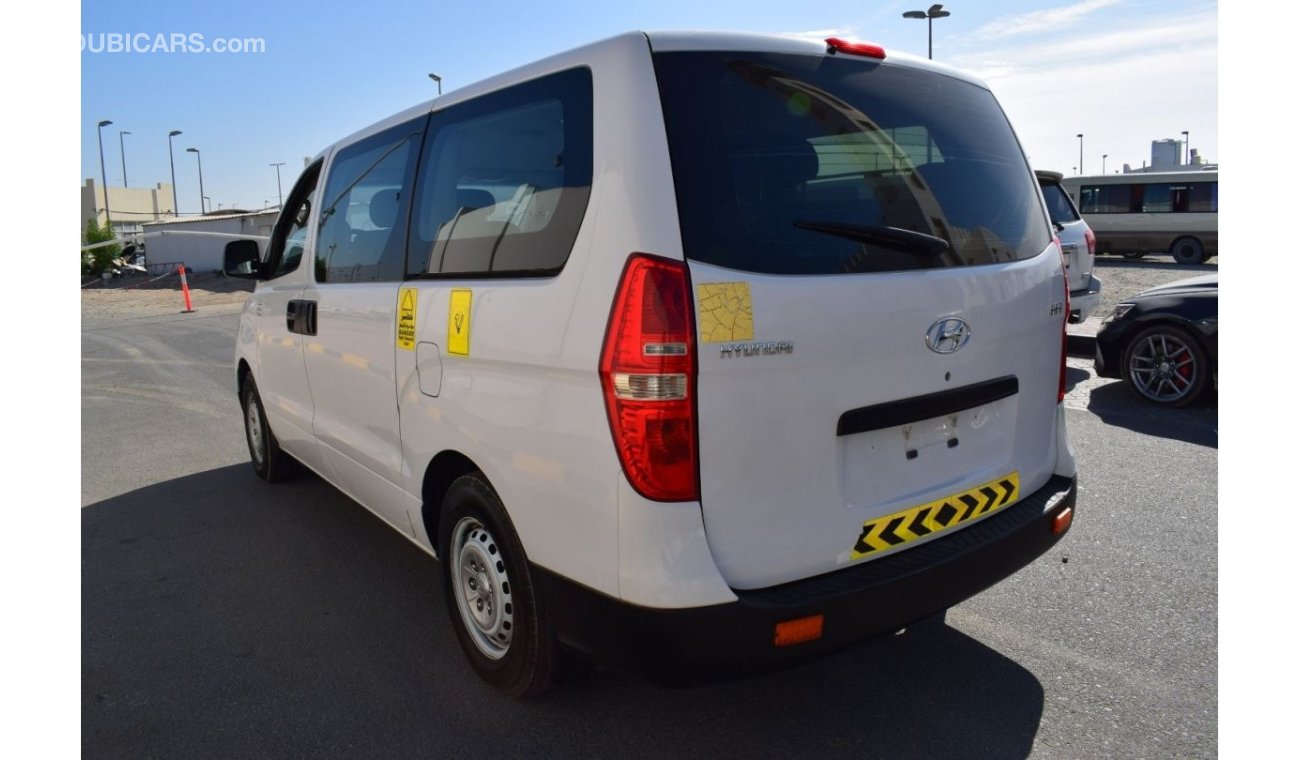 Hyundai H-1 Std HYUNDAI H1 12 SEATER PASSENGER VAN, MODEL:2016. FREE OF ACCIDENT