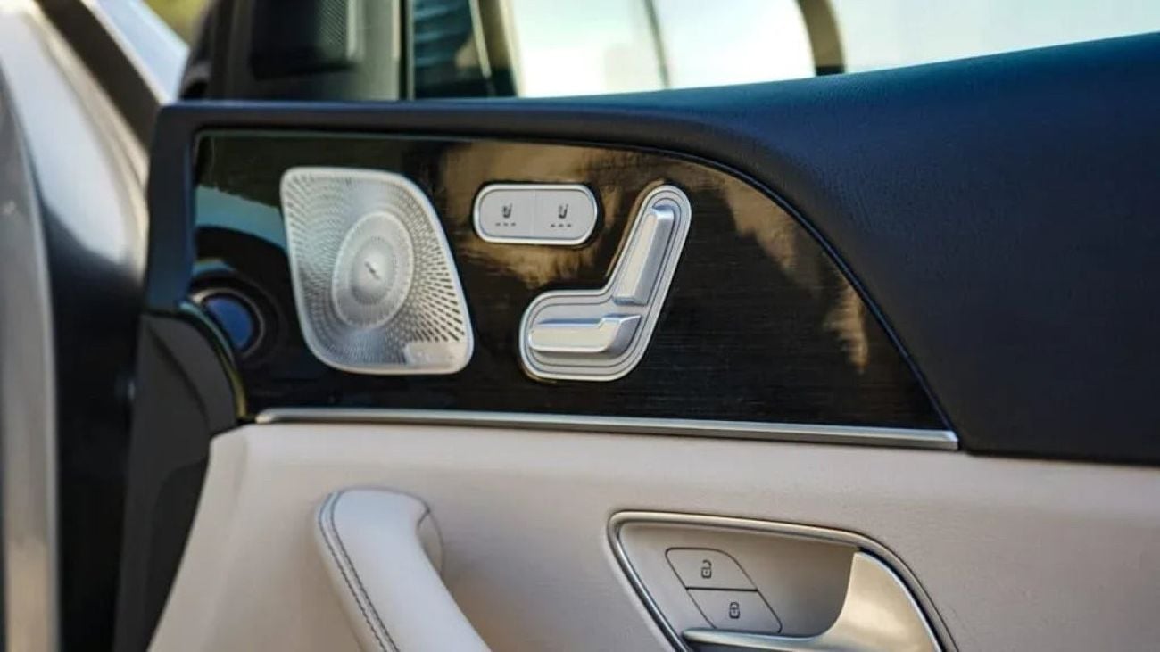 Mercedes-Benz GLE 350 3years warranty, 2 years free service, free registration, contact number 0507273386