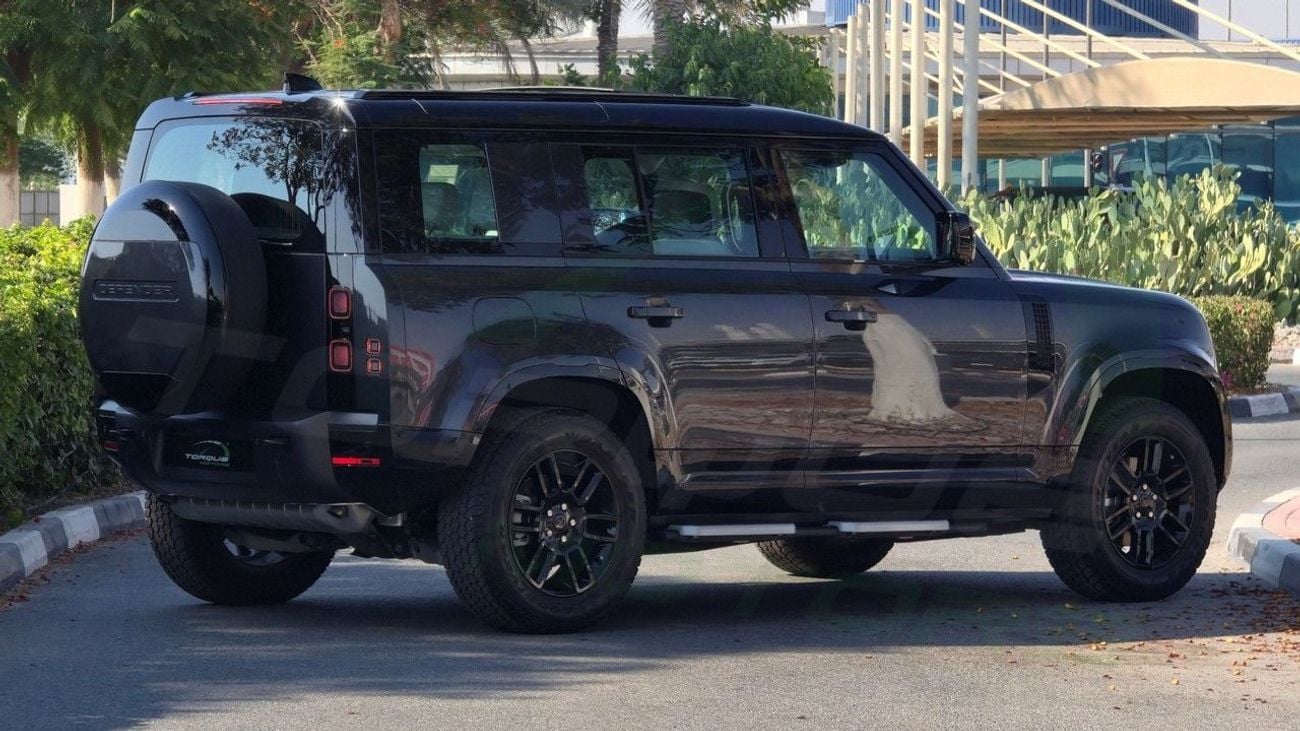 لاند روفر ديفندر 110 ( Only For Export ) X-Dynamic SE P300 AWD GCC 2026 BRAND NEW