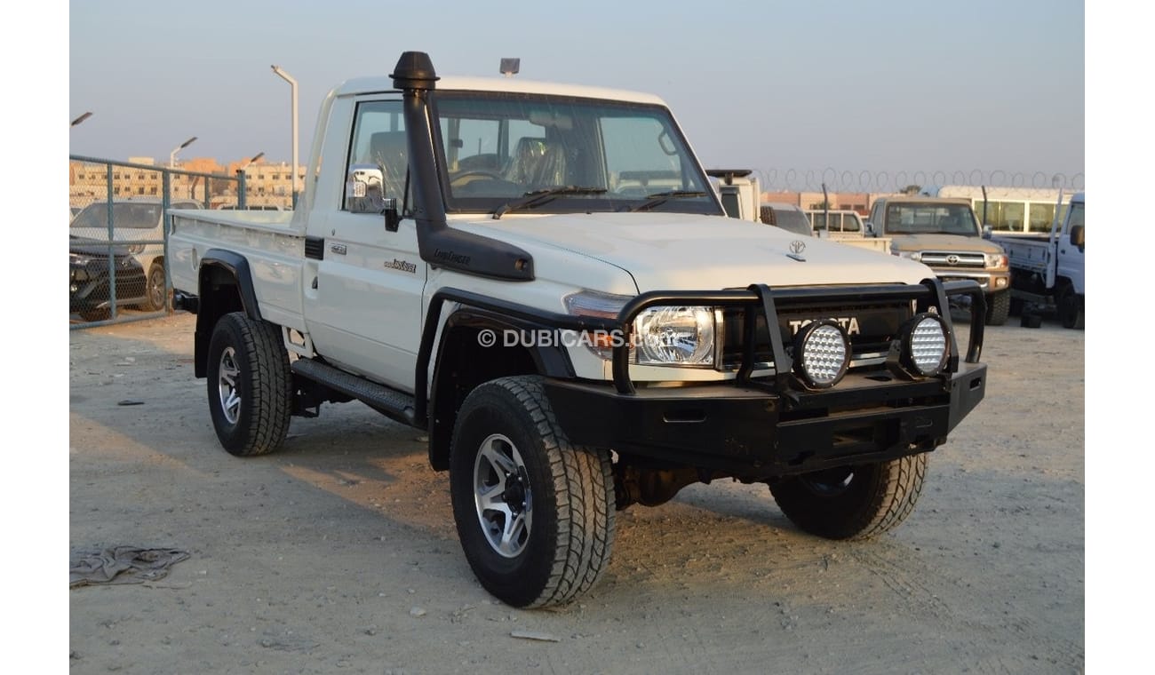 Toyota Land Cruiser Pick Up 1HZ Engine Diesel V6