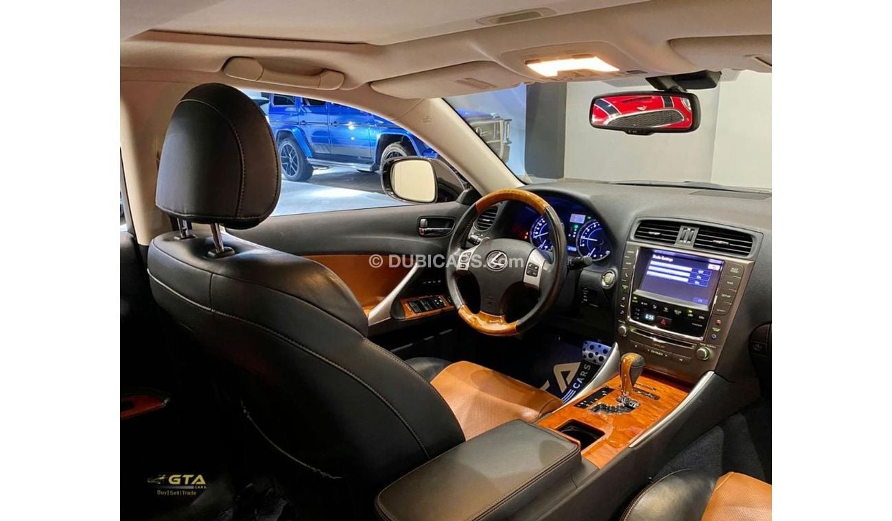 Lexus IS300 2013 Lexus IS-300, Full Lexus Service History, GCC