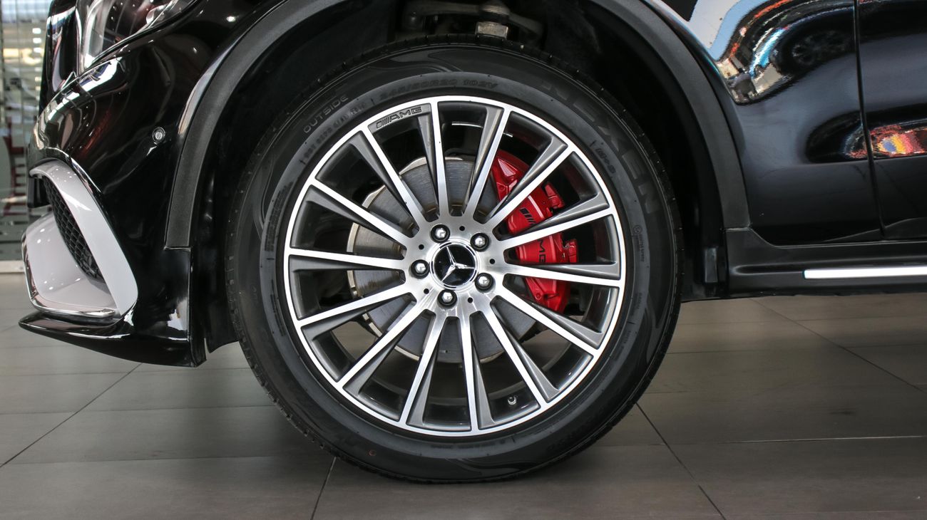 Mercedes-Benz GLC 300 AMG