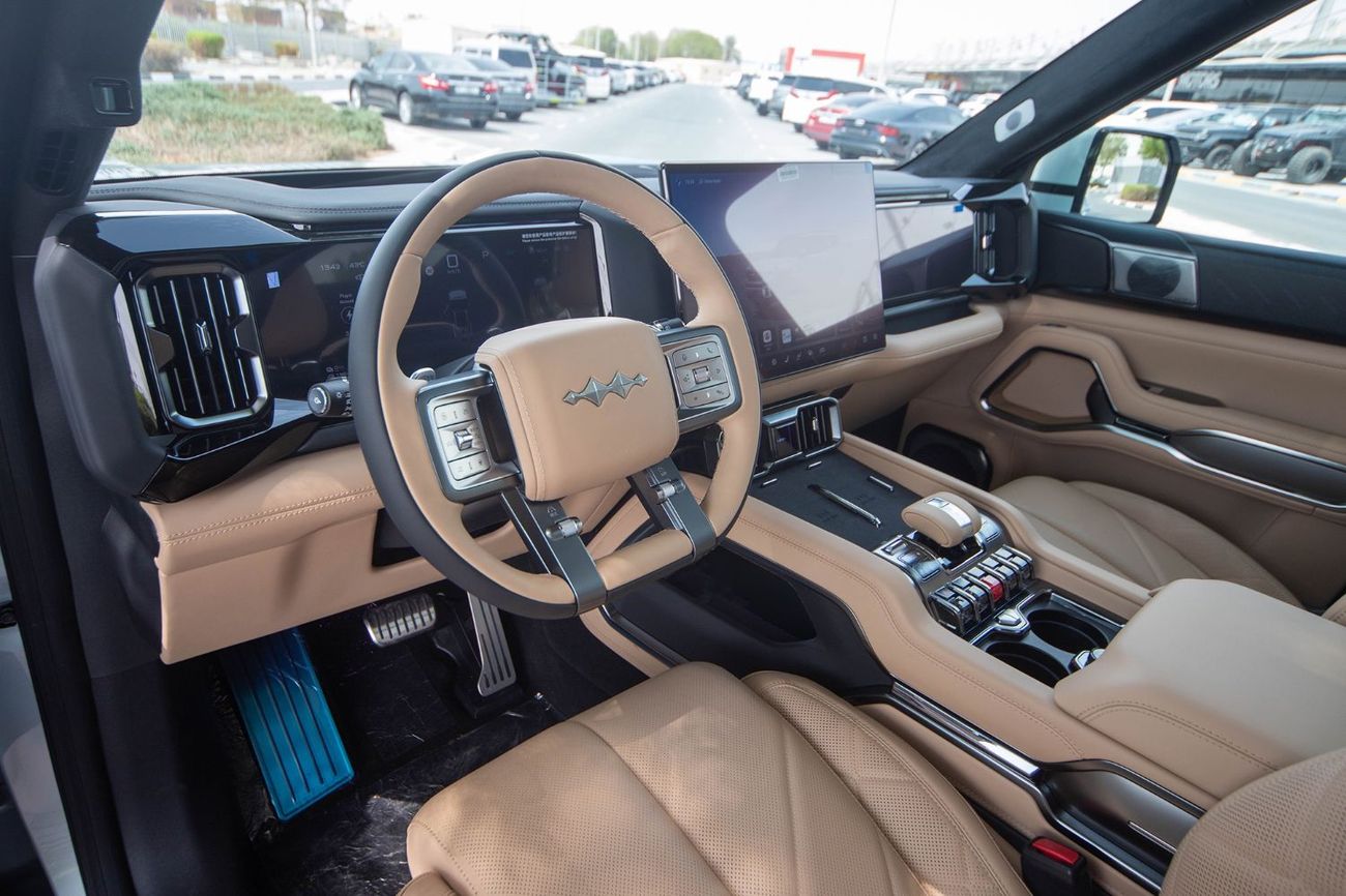 BYD Leopard 8 Smart and Brave Flagship Edition (7 Seats)