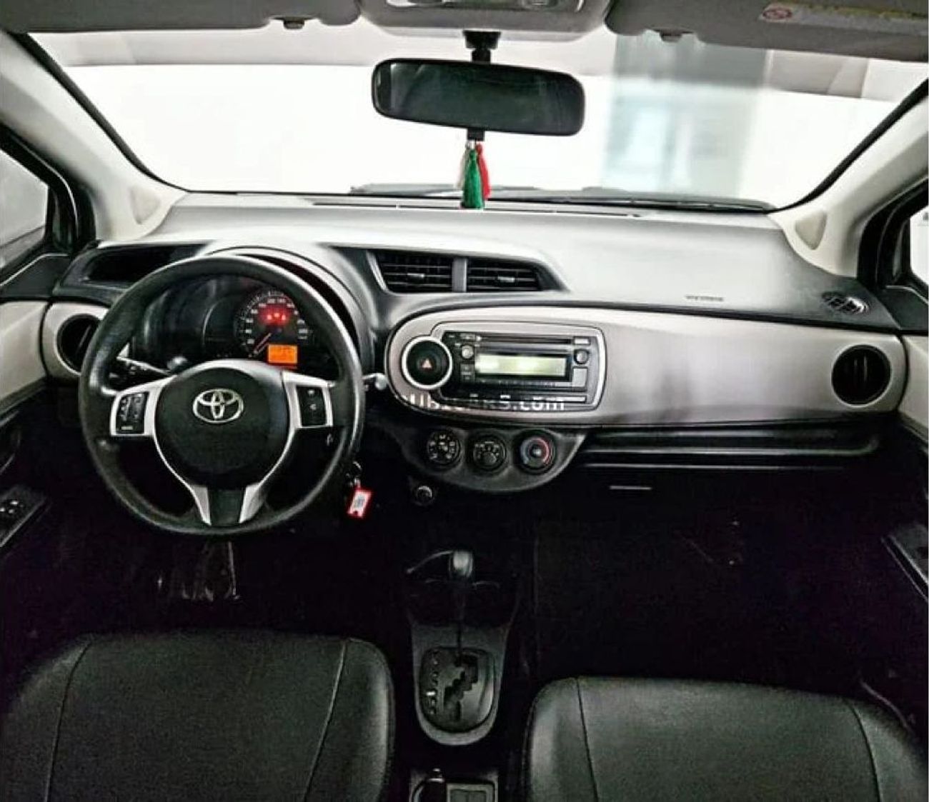 Toyota Yaris STD HATCHBACK 1.3L-4CYL - EXCELLENT CONDITION