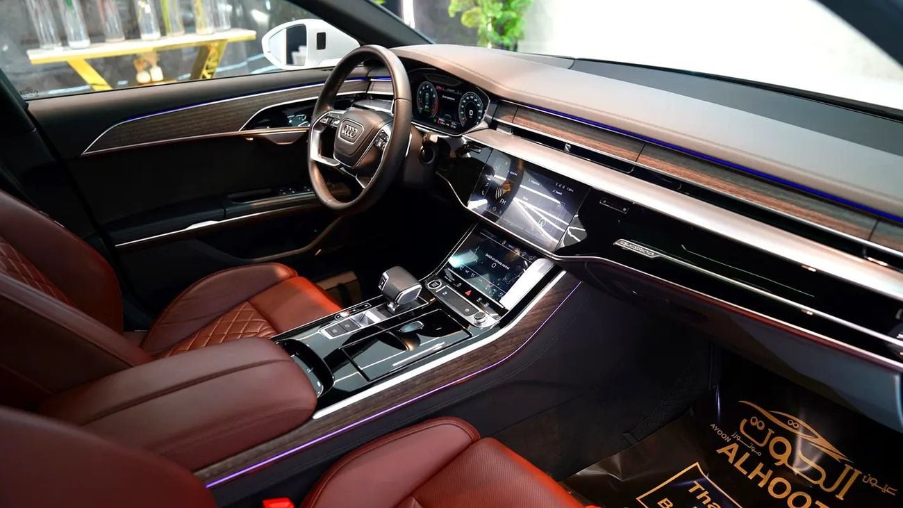 أودي A8 L 55 TFSI quattro 3.0L (335 HP) EXCLUSIVE A8L 55 TFSI V8 || VIP CONSOLE || TOP RANGE || GCC || ACCID