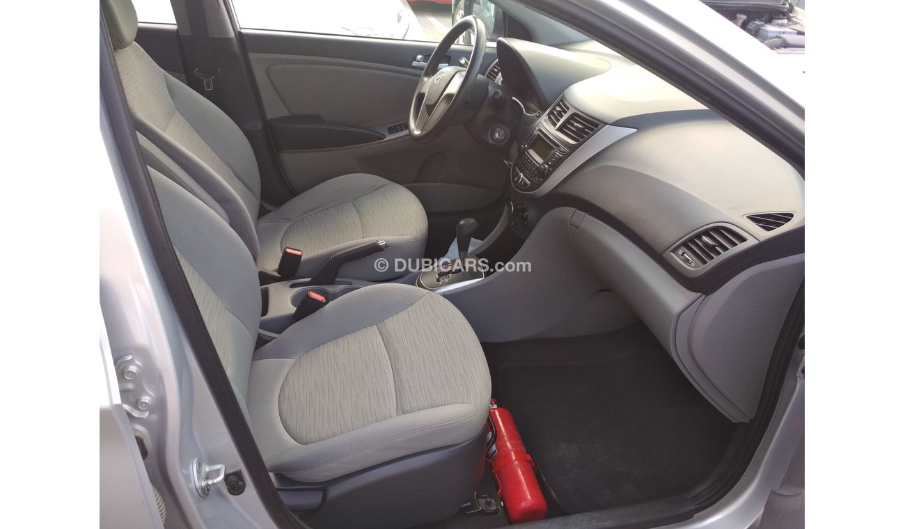 هيونداي أكسنت 2015 فضى خليجى حالة وكالة بدون صبغ بدون حوادث ممتاذة