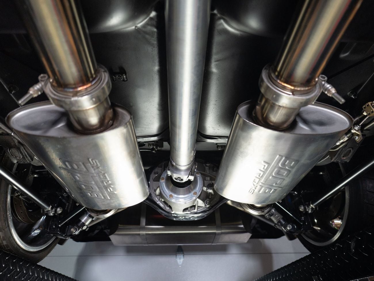 شيفروليه نوفا SS 850 HP LSA Custom Supercharger Pro Touring Restomod