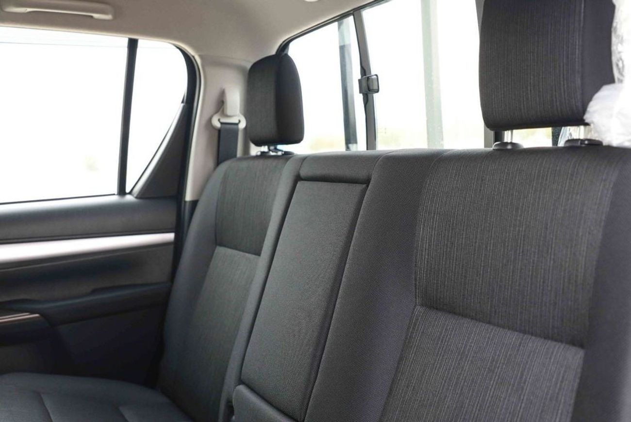 تويوتا هيلوكس HI 2.7L - ATTITUDE BLACK inside BLACK | Export Only