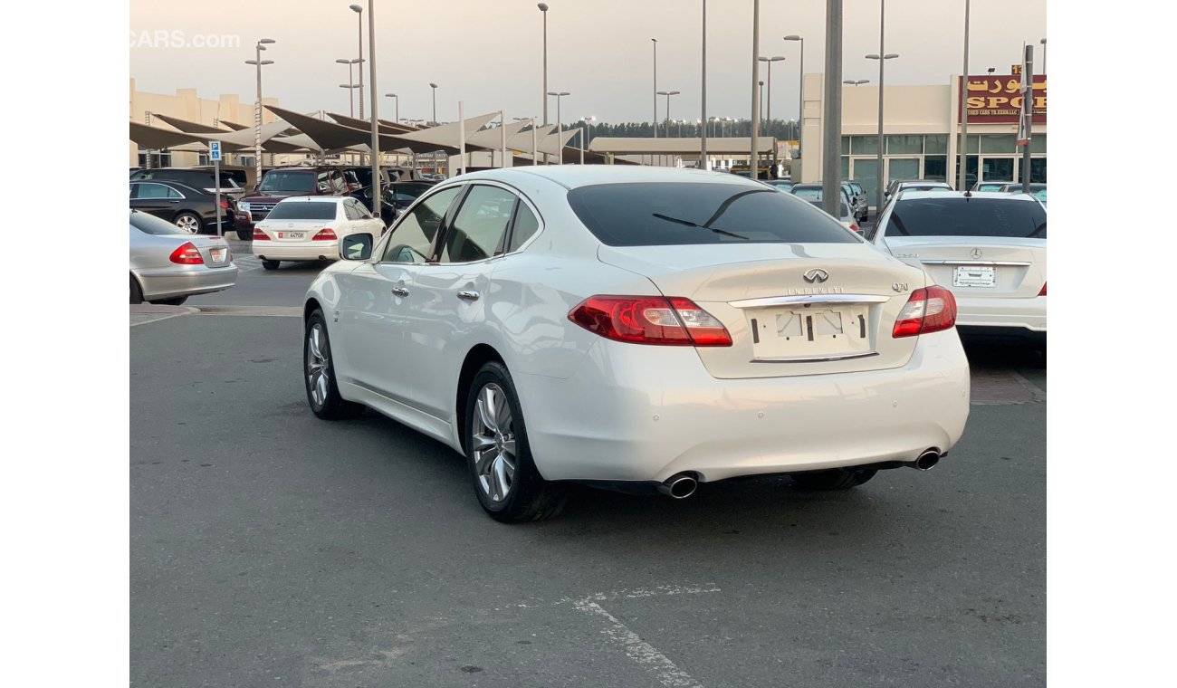 إنفينيتي Q70 Infiniti Q70_Gcc_2015_Excellent_Condition _Full option