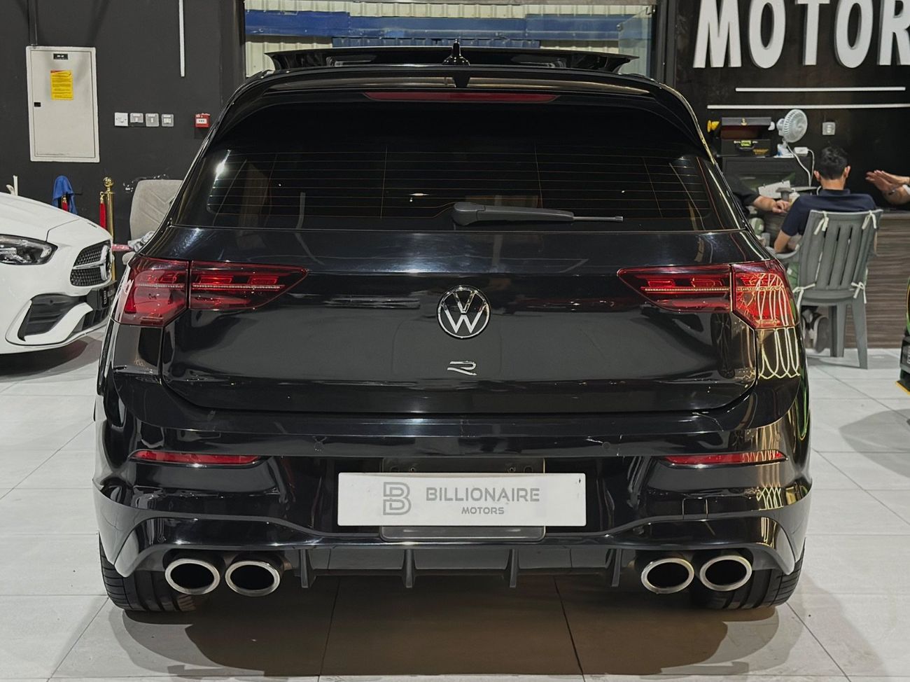 Volkswagen Golf R Base 2.0T VOLKSWAGEN GOLF R | 2023 | UNDER WARRANTY  CONTRACT SERVICE