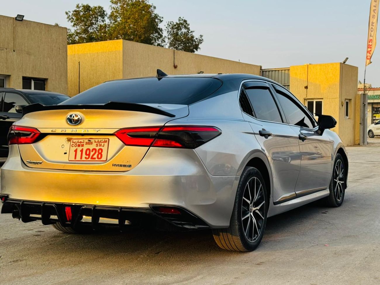 تويوتا كامري LE 2.5L (215 HP)