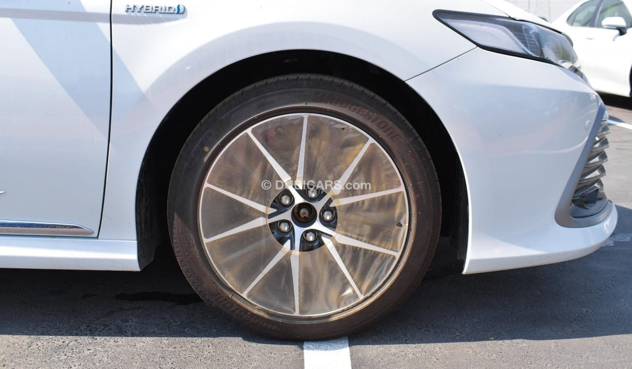 Toyota Camry 2.5 L GLE Hybrid