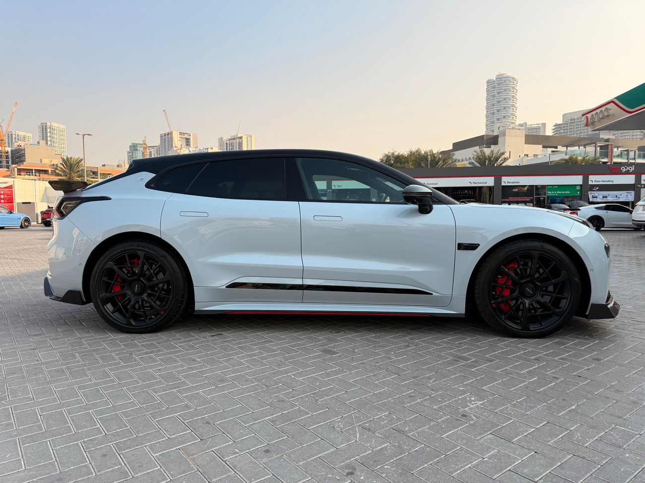 Zeekr 001 FR SPORT 1265 HP 4WD