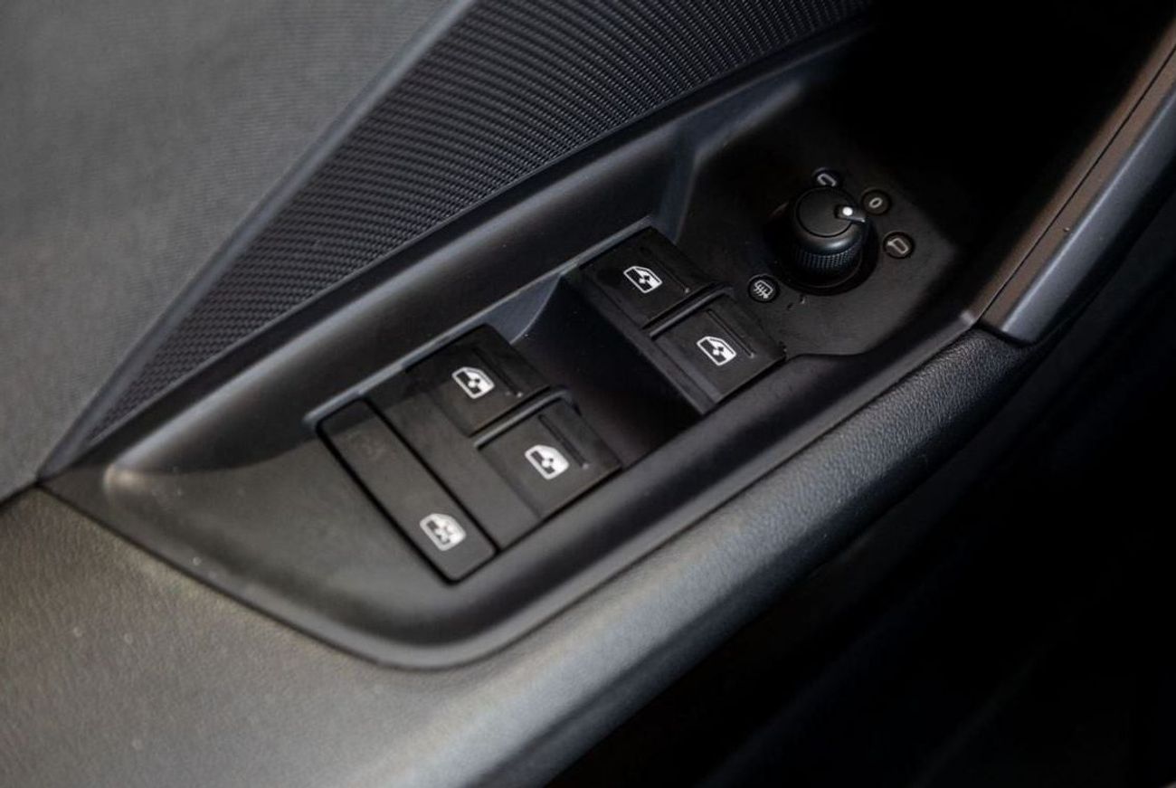 أودي A3 35 TFSI 1.4L Audi A3 35TFSI 2021 GCC under Warranty with Flexible Down-Payment.